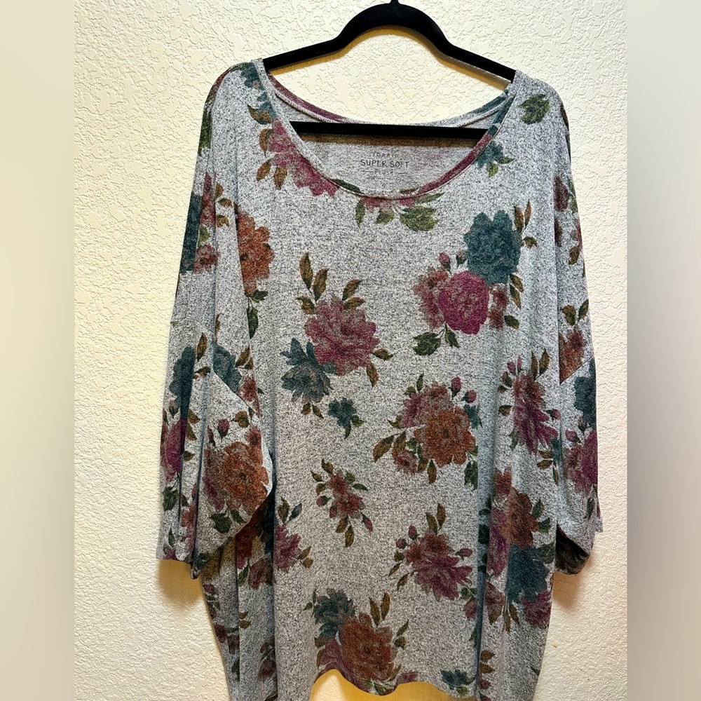 Torrid super soft pullover size 5
